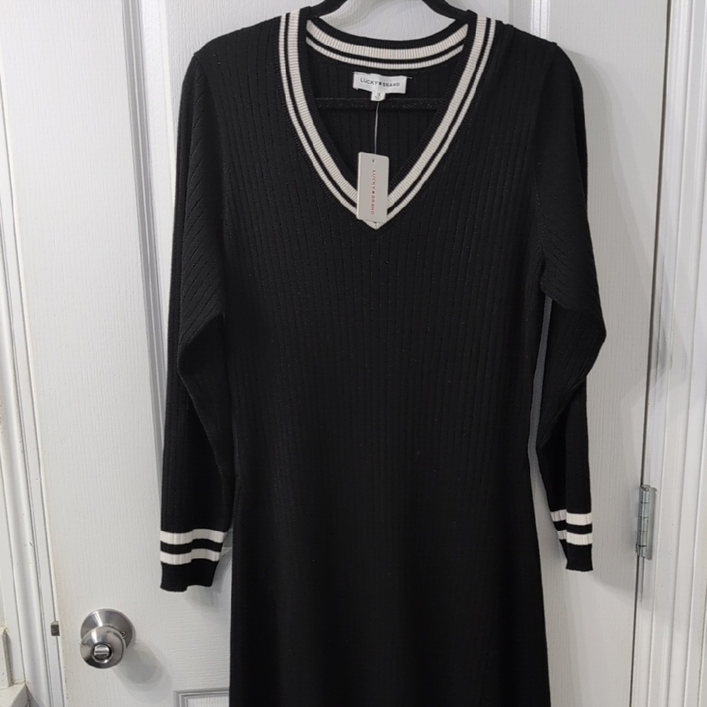 Lucky Brand Black V-Neck Sweater Dress 1x